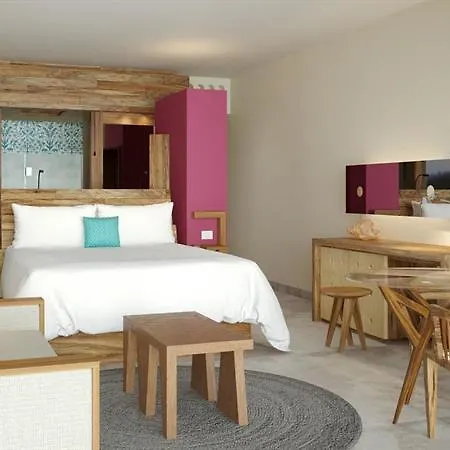 Hotel Xcaret Premier Tierra-All Parks Included